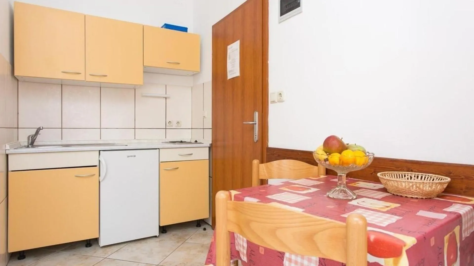 Zic-Mrakovcic Br2 S2 K2 Ohne Balkon Apartman Baška
